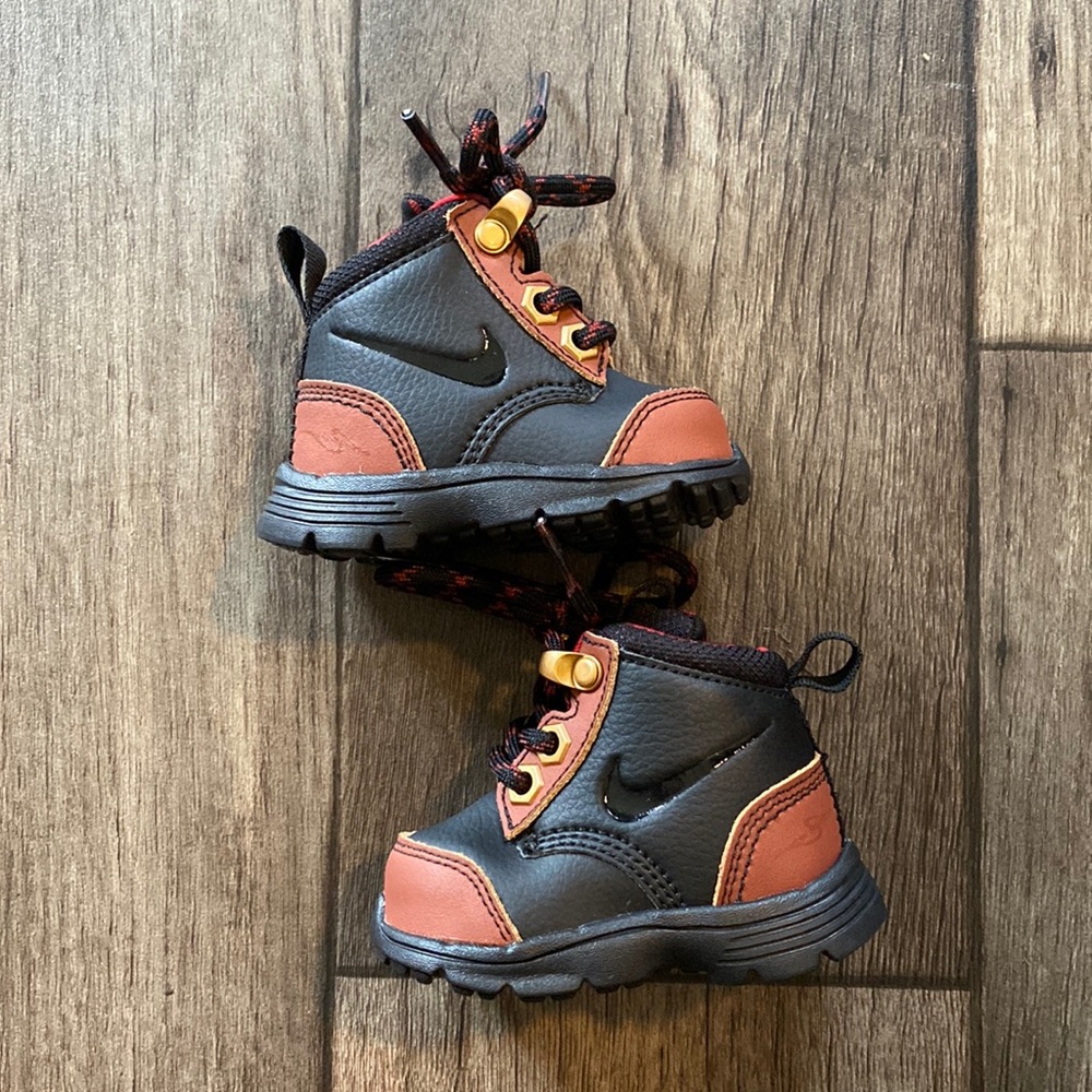 NWOT Nike DF Jack ACG Hiking Boot